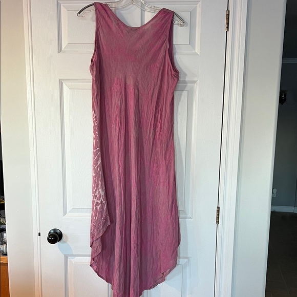 🌴Vacation Pick🌴Charlie Paige Mauve High Low Dress with Star Design - Picture 6 of 6